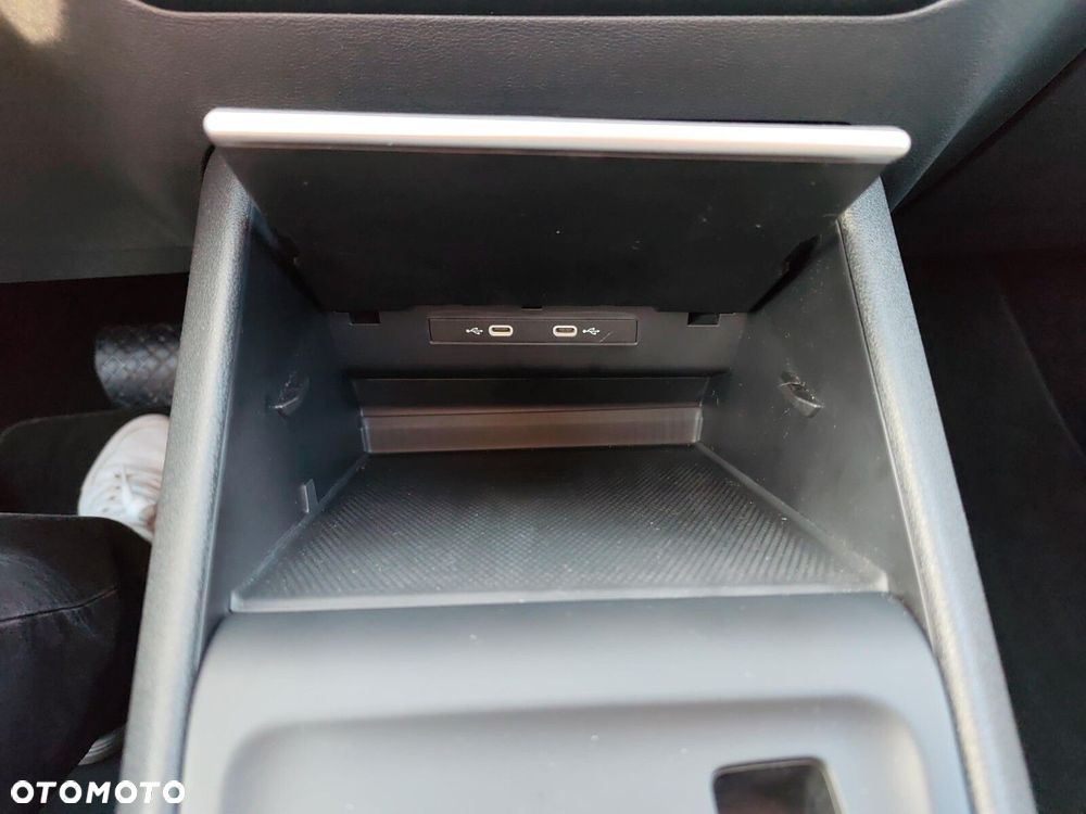 Volkswagen Tiguan - 26