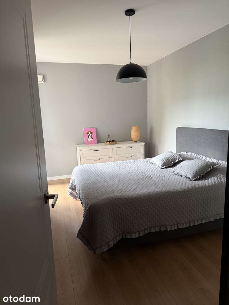 WYJĄTKOWY 3-POKOJOWY APARTAMENT 59 m² | TV 65" | BEZPOŚREDNIO