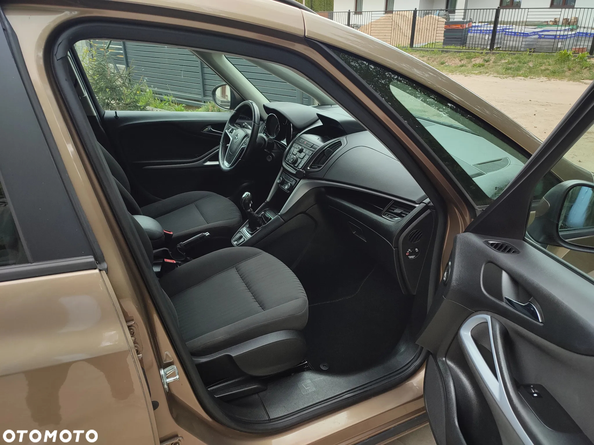 Opel Zafira 1.4 T Cosmo EcoFLEX S&S EU6 - 24