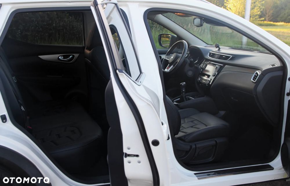Nissan Qashqai 1.3 DIG-T Tekna - 15
