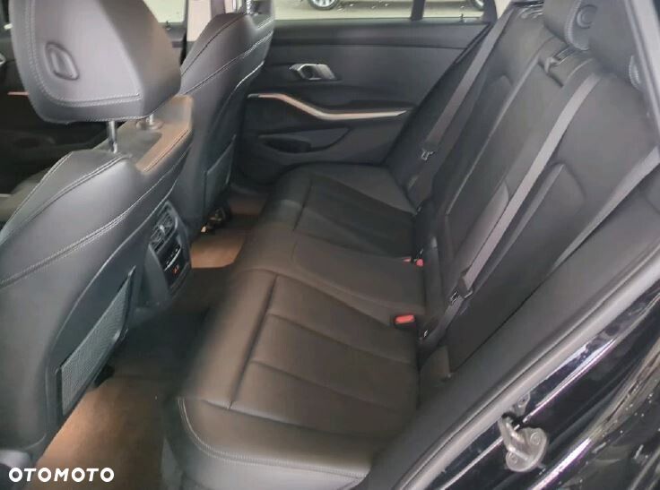 BMW Seria 3 - 7