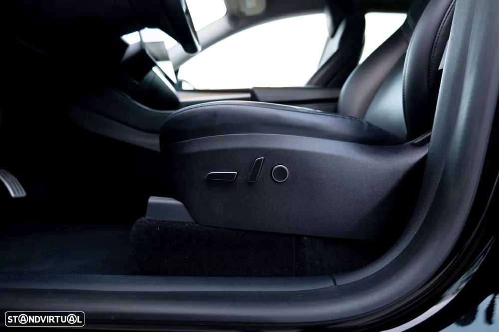 Tesla Model Y Performance Tração Integral - 15