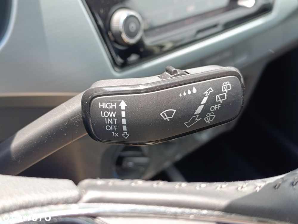 Skoda Fabia 1.0 TSI Ambition DSG - 25