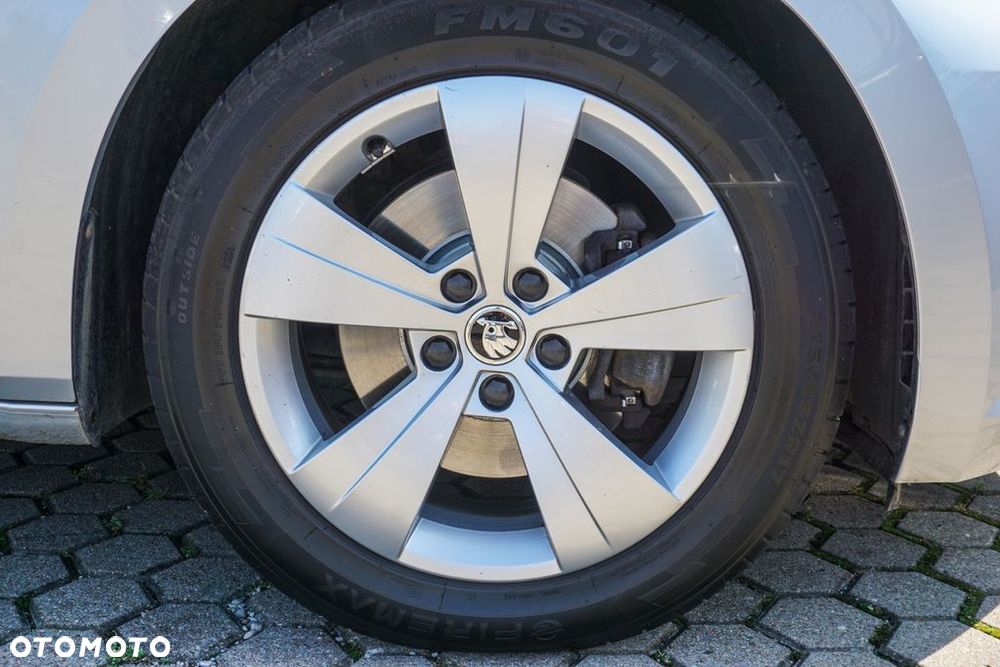 Skoda Superb 2.0 TDI Ambition - 38