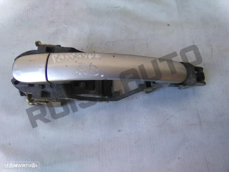 Puxador Exterior Frente Direito 3b08378_85886 Vw Passat B5.5 Sa - 1
