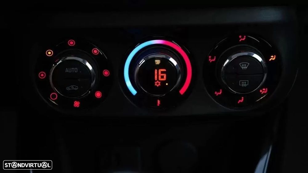 Opel Adam 1.2 Glam - 14