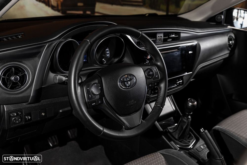 Toyota Auris Touring Sports 1.6 D-4D Comfort+P.Sport - 13