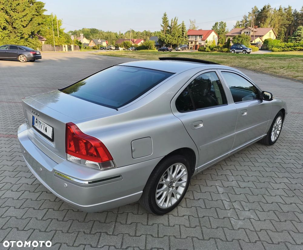 Volvo S60 2.4 Summum - 6