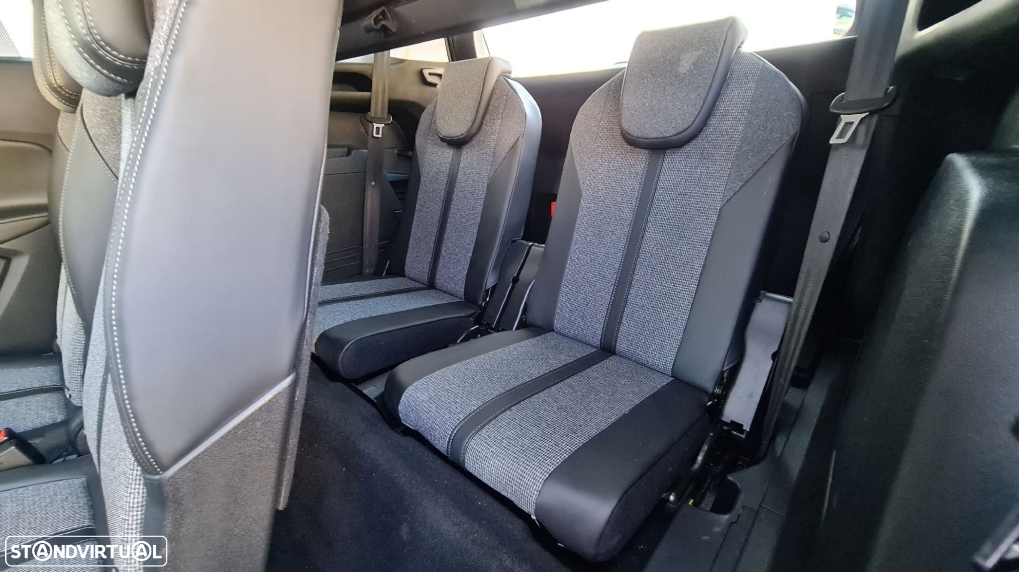Peugeot 5008 1.6 BlueHDi Allure EAT6 J18 - 49