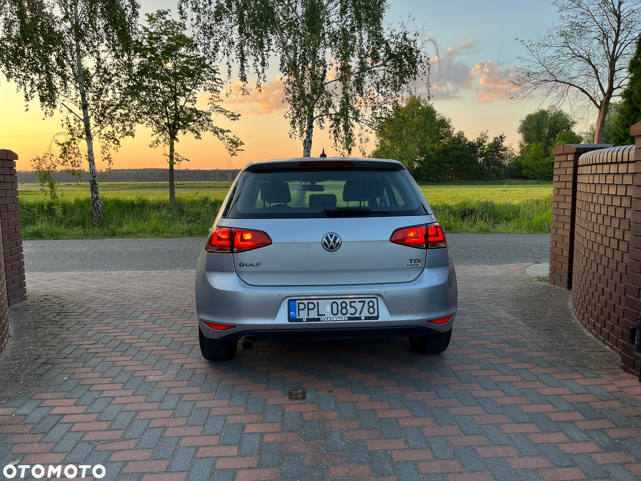 Volkswagen Golf 1.6 TDI BlueMotion Technology DSG Comfortline - 10