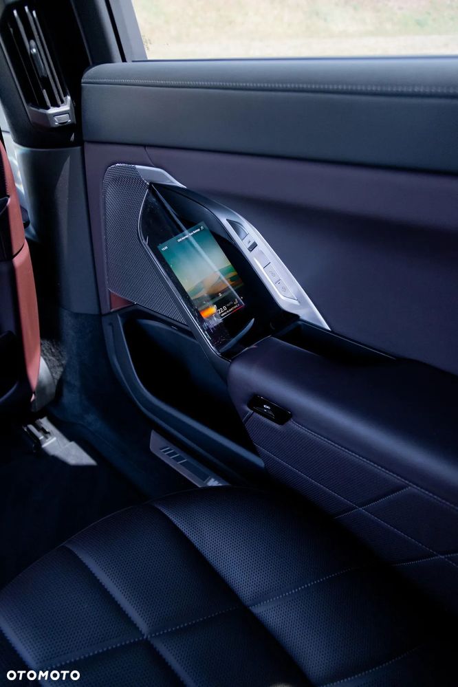 BMW i7 - 23