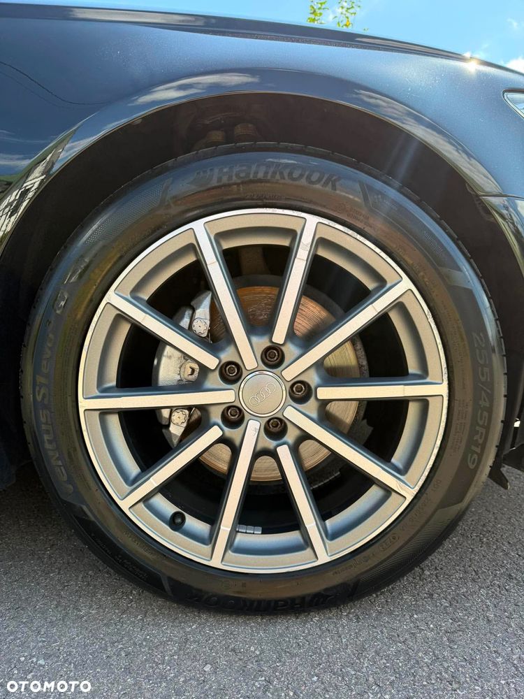 Audi A6 Avant 2.0 TDI Ultra S tronic - 8