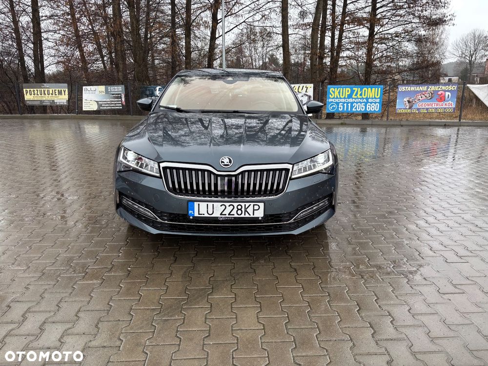 Skoda Superb 2.0 TDI SCR 4x4 L&K DSG - 2