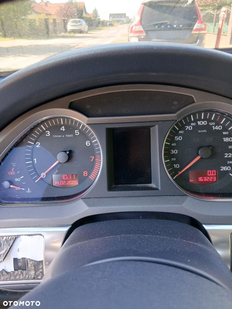 Audi A6 Limousine 2.4 - 9