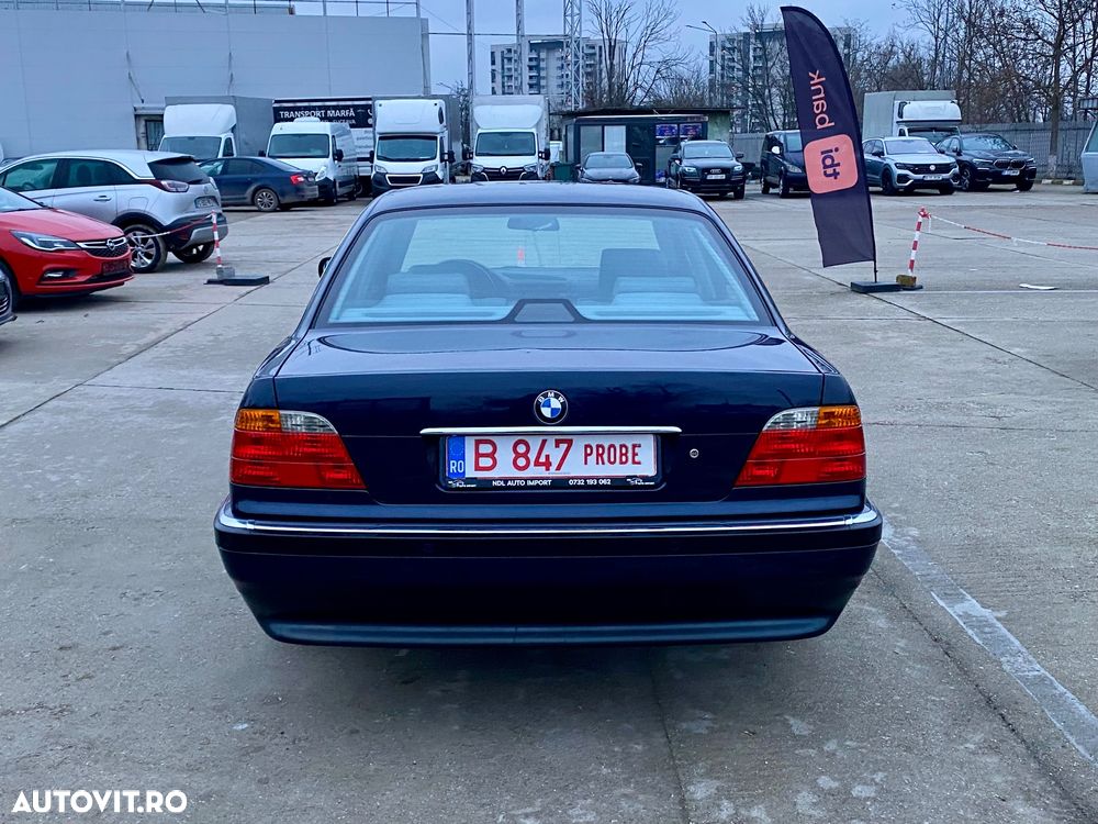 BMW Seria 7 740iA - 10