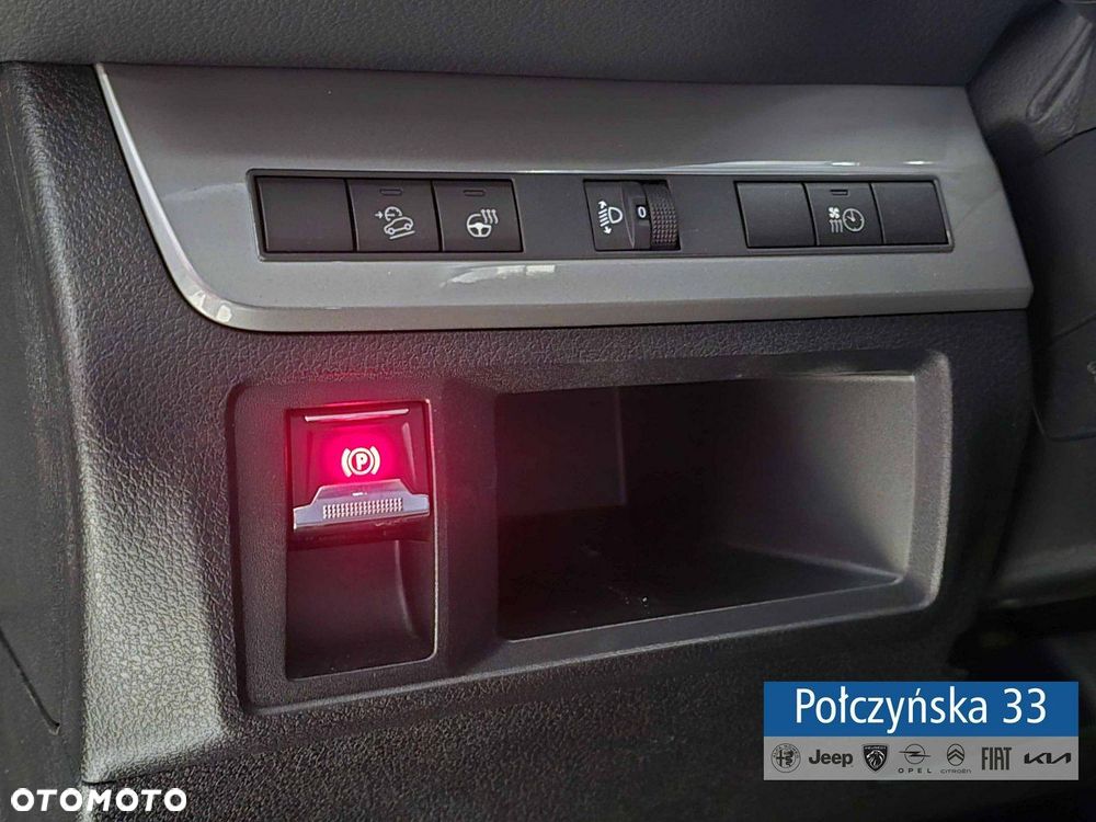 Peugeot Traveller - 17