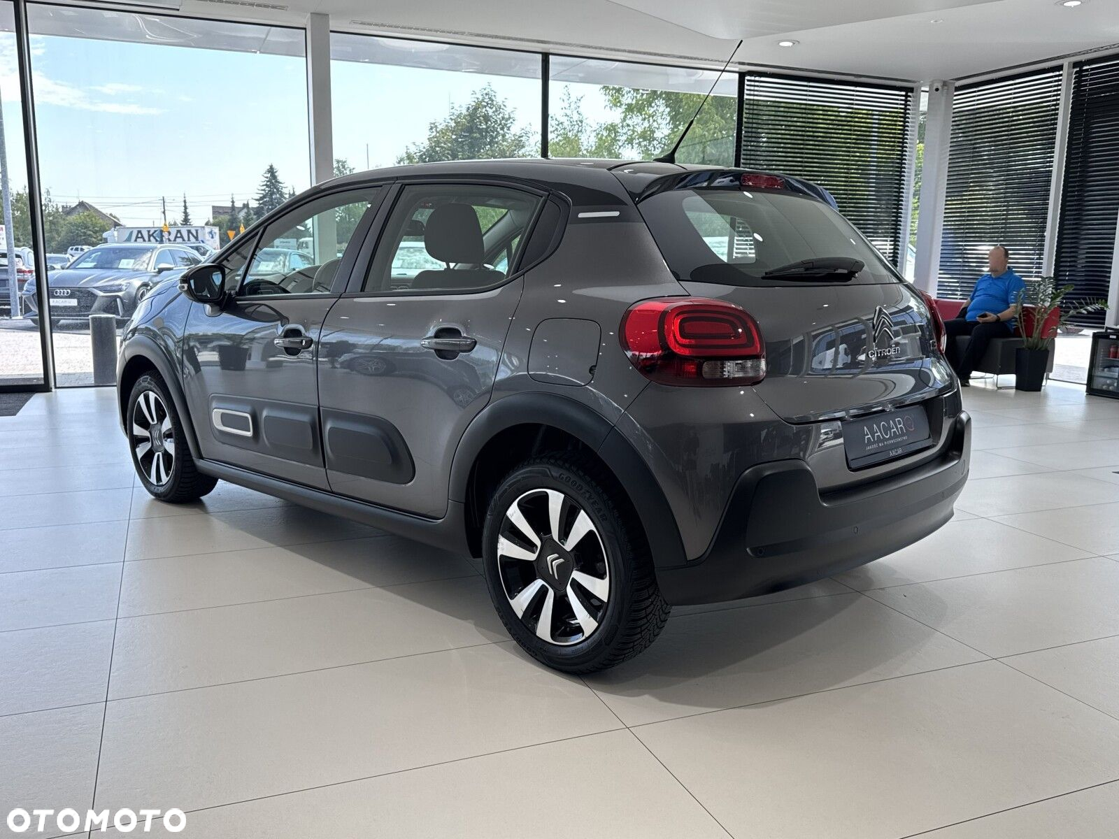 Citroën C3 1.2 PureTech Shine S&S - 3