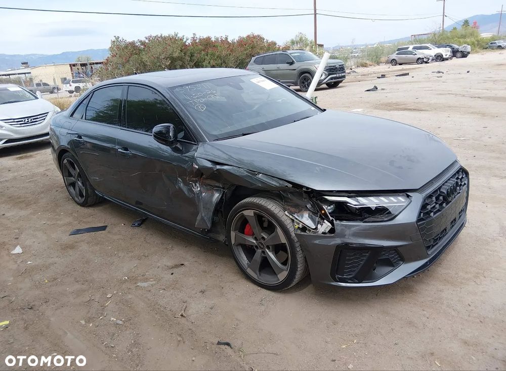 Audi A4 Limousine - 8