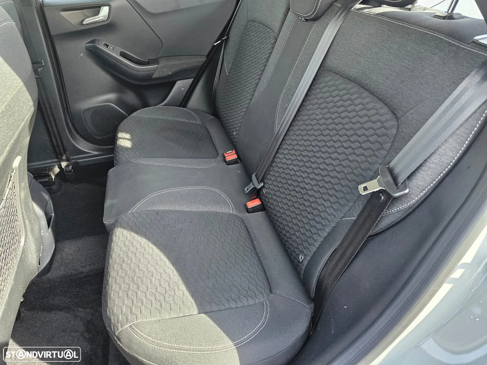 Ford Puma 1.0 EcoBoost MHEV Titanium - 5