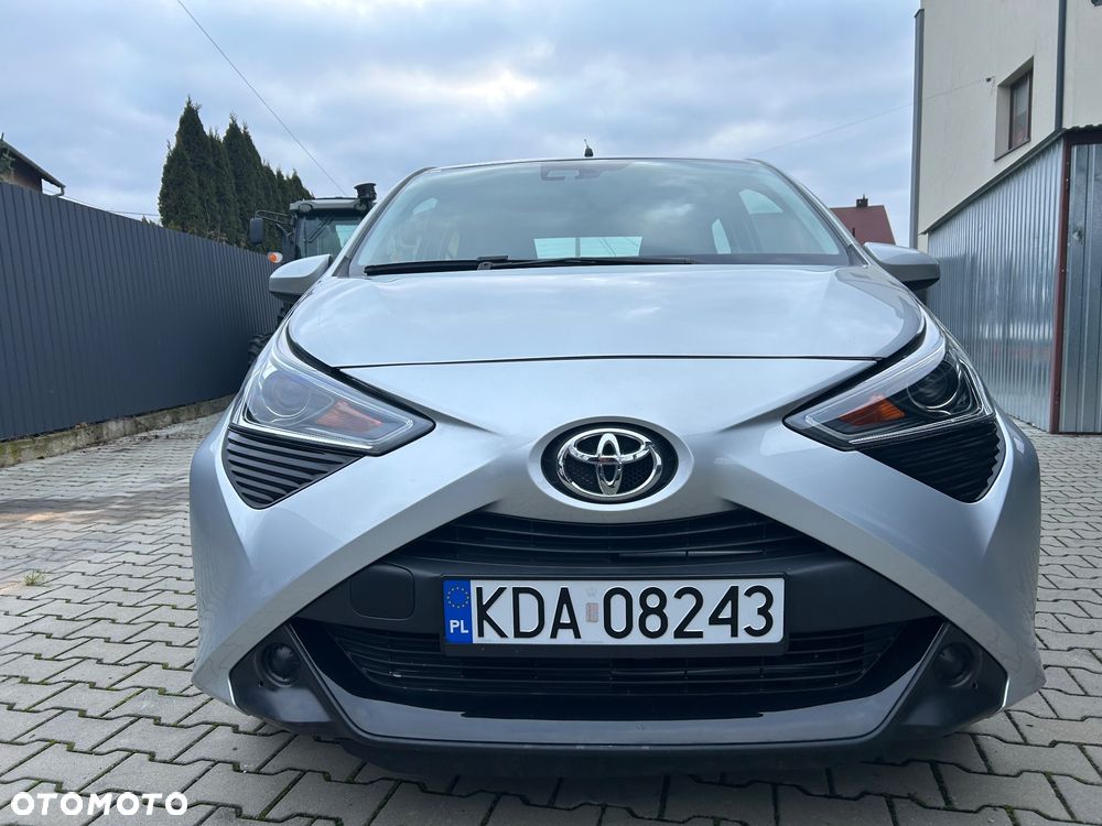Toyota Aygo x-play - 2