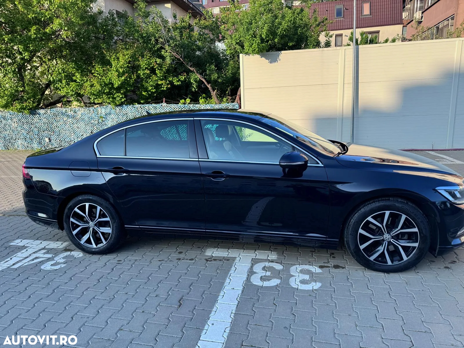 Volkswagen Passat 1.6 TDI Comfortline - 15