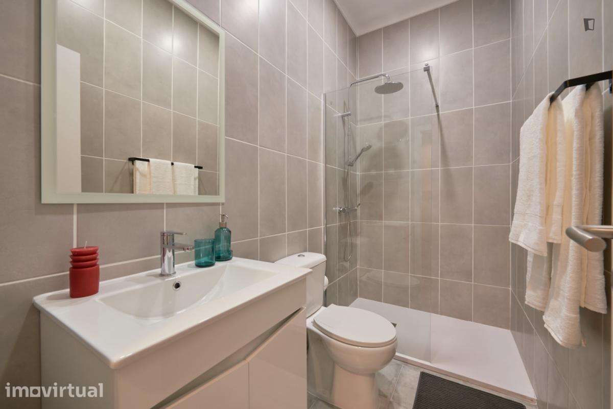 Quarto - localizado em Penha de França Lisbon - Grande imagem: 5/42
