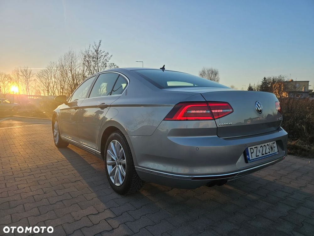 Volkswagen Passat 1.8 TSI BMT Highline DSG - 5