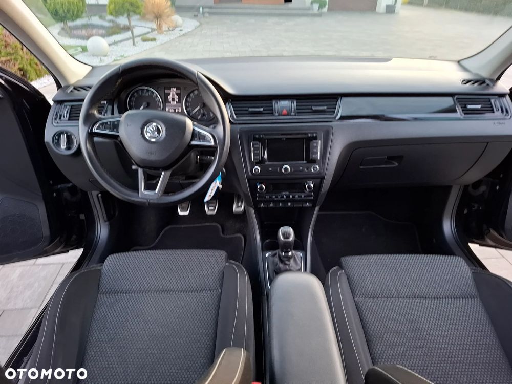 Skoda RAPID 1.6 TDI Ambition - 27