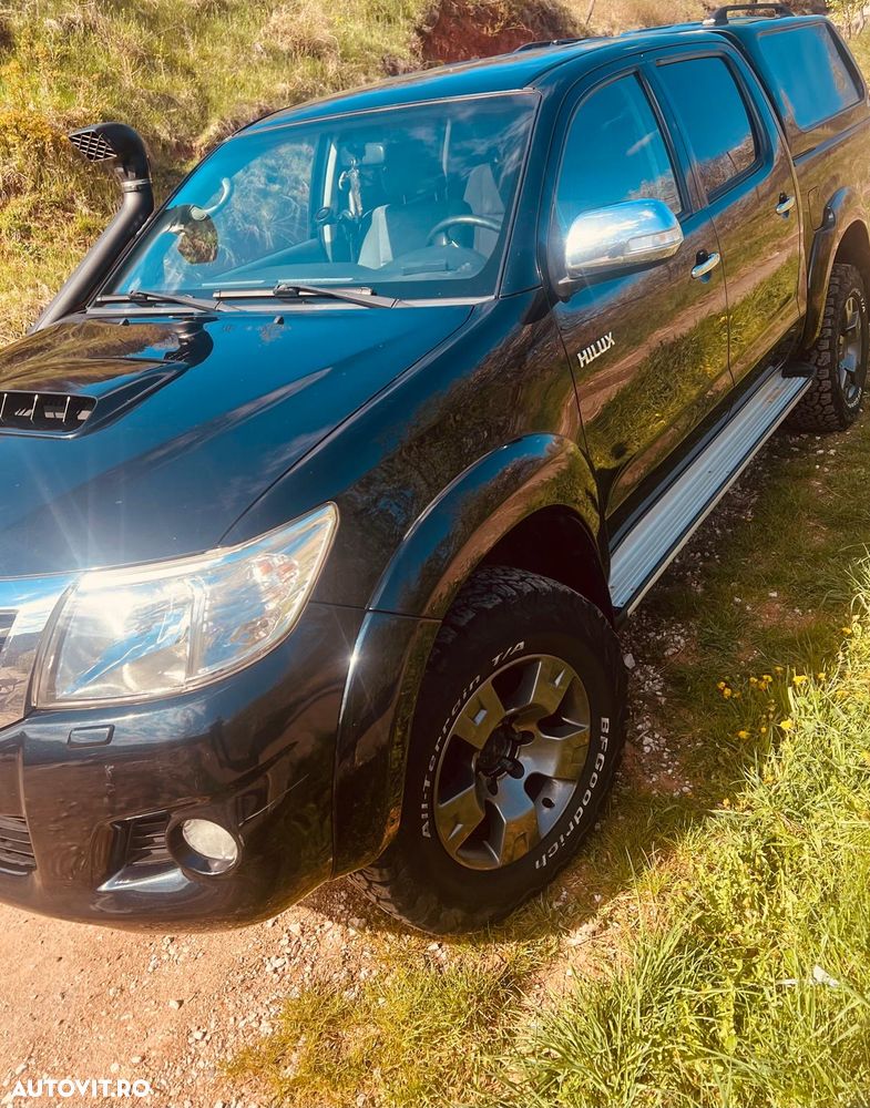 Toyota Hilux - 2