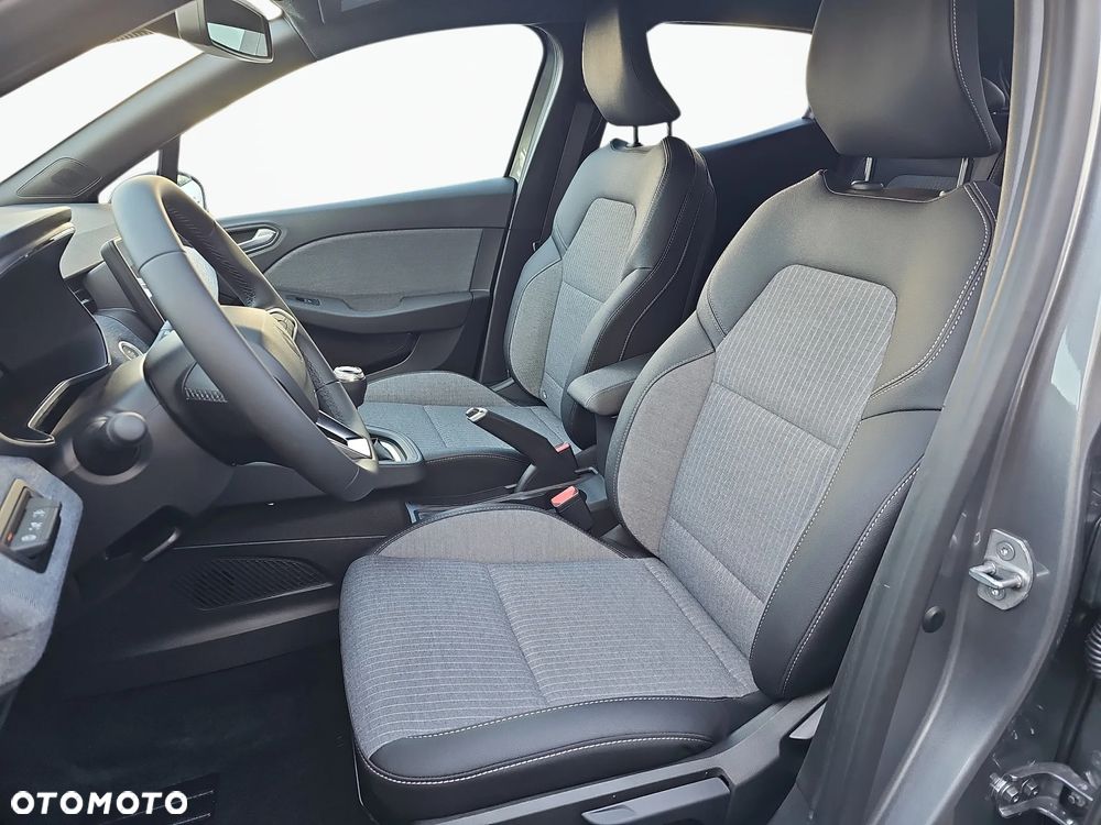 Renault Clio 1.0 TCe Techno - 11