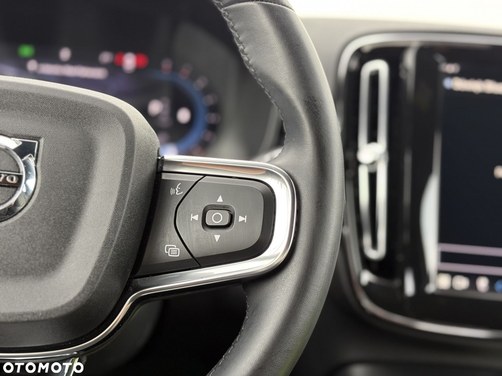 Volvo XC 40 - 6