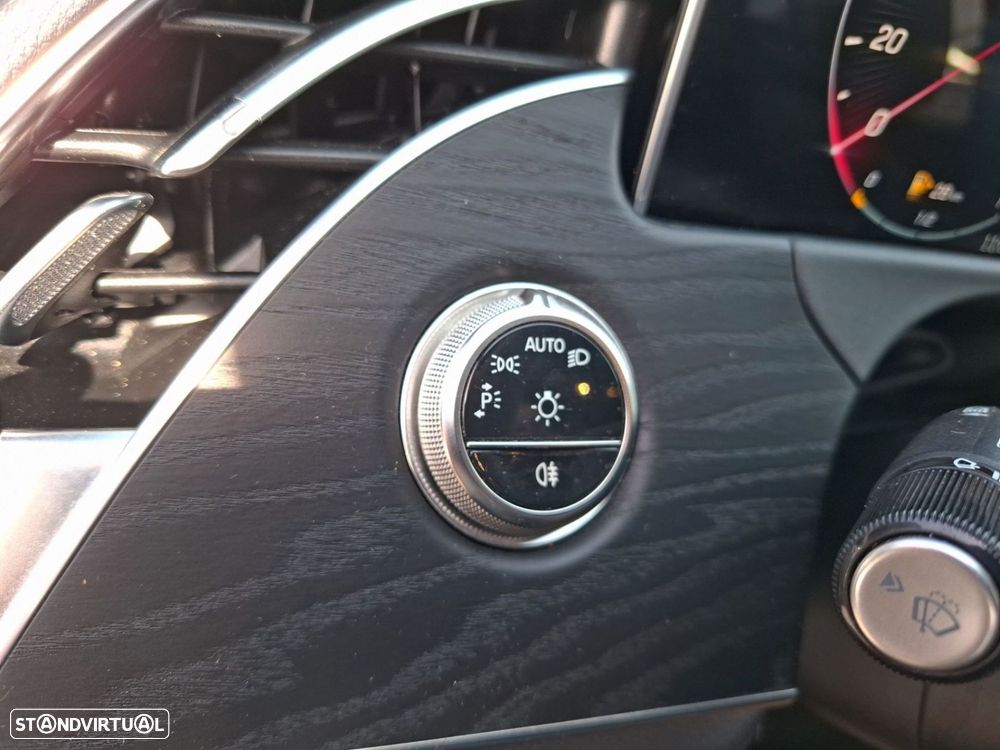 Mercedes-Benz E 300 de - 21