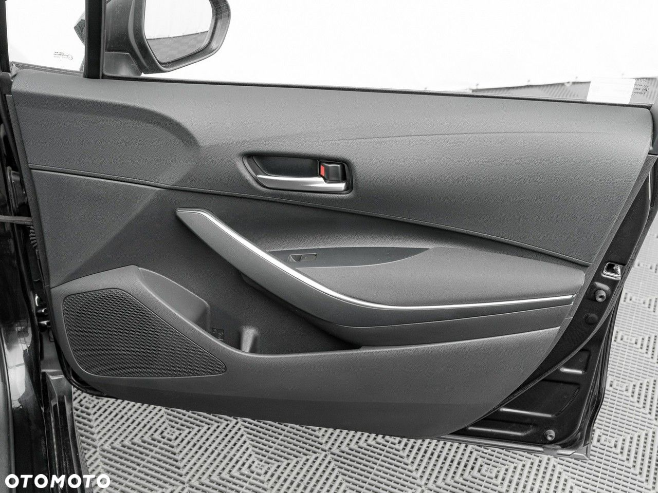 Toyota Corolla 1.8 Hybrid GPF Comfort - 32
