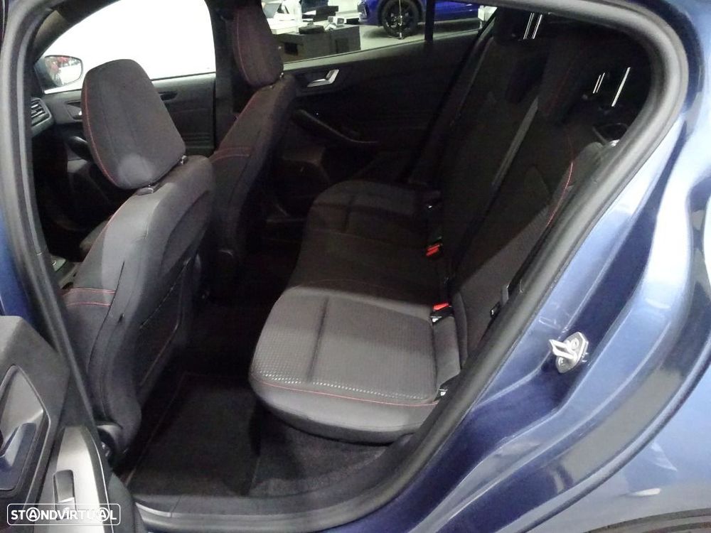 Ford Focus 1.5 TDCi ECOBlue Titanium - 30