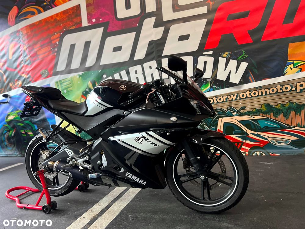 Yamaha YZF - 18
