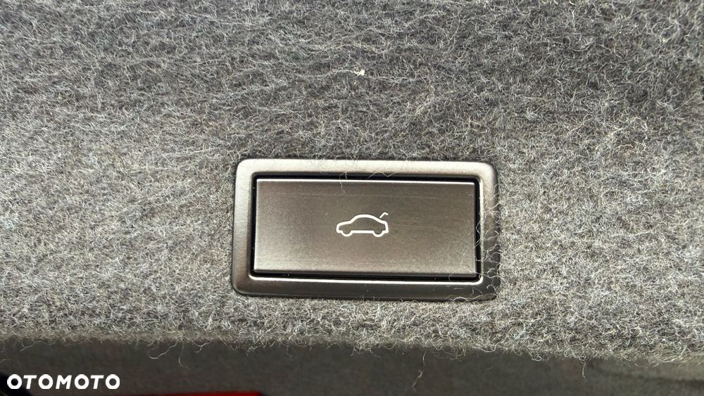 Volkswagen Passat - 19