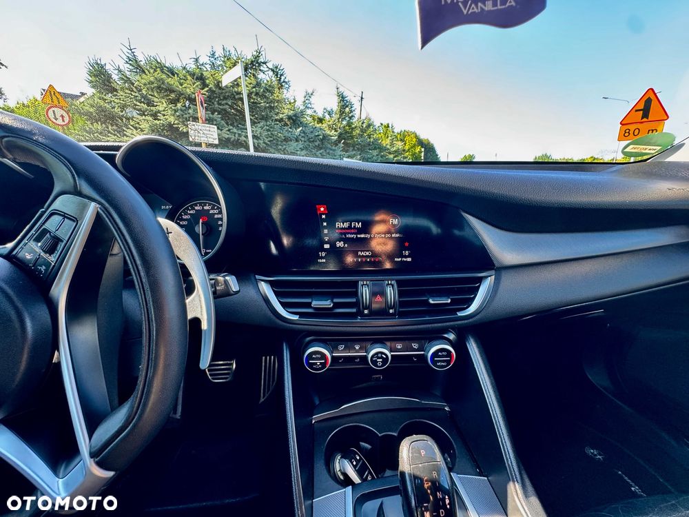 Alfa Romeo Giulia 2.2 D Turbo Super - 12