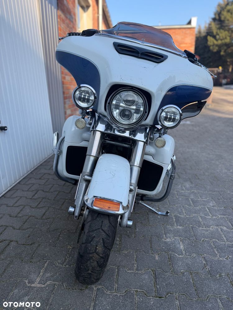 Harley-Davidson Touring Street Glide - 21