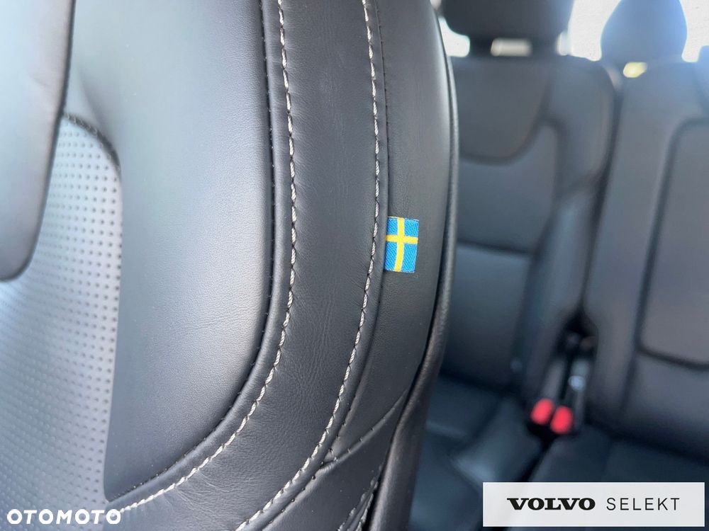Volvo XC 90 - 21