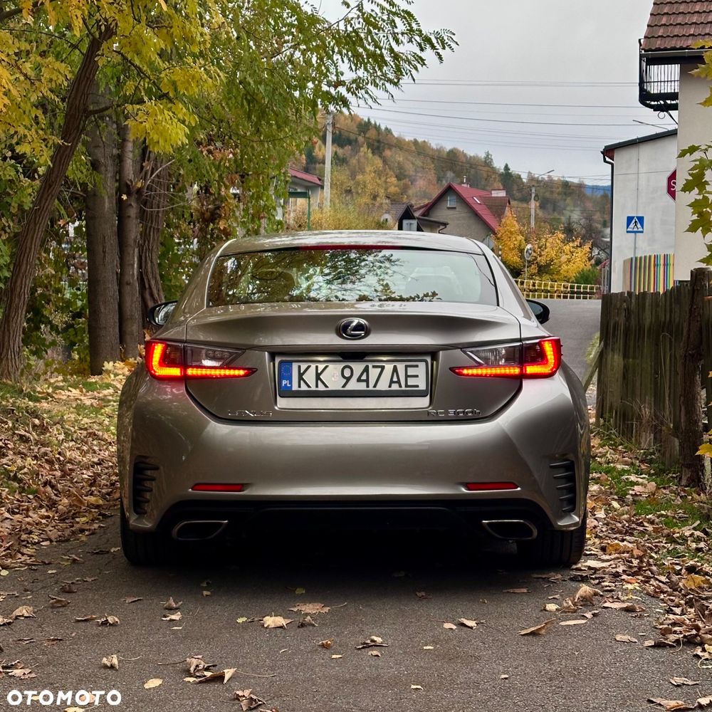 Lexus RC 300h - 5