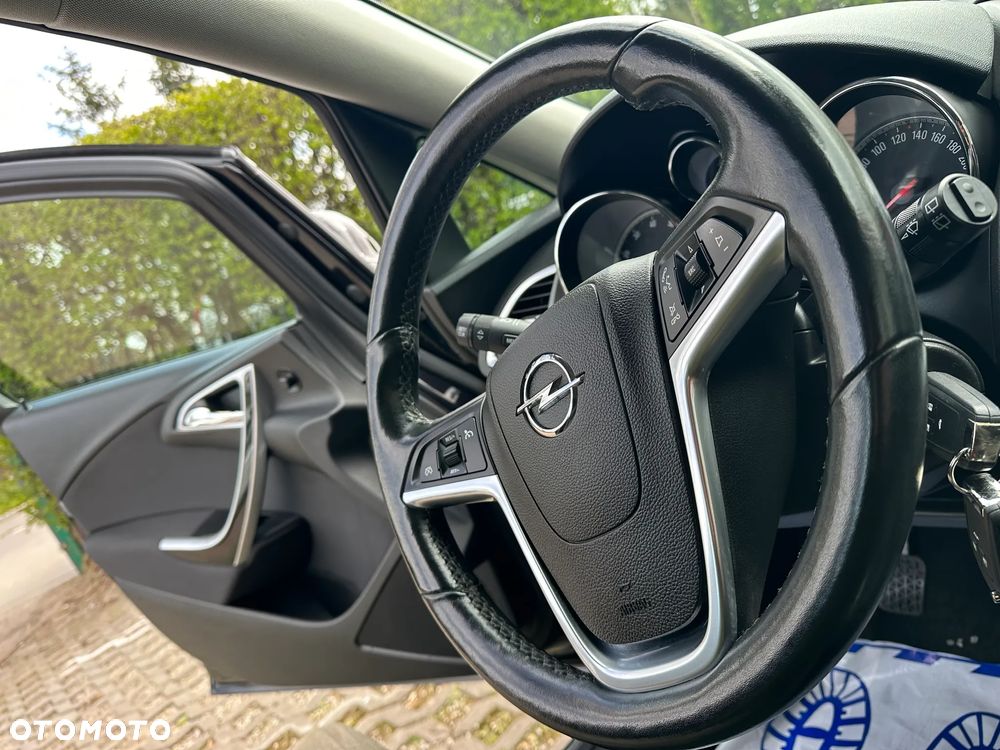 Opel Astra - 35