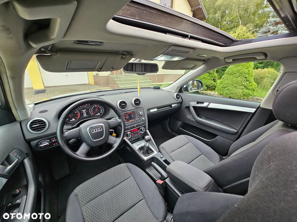 Audi A3 Sportback 1.8 TFSI Quattro Attraction - 9
