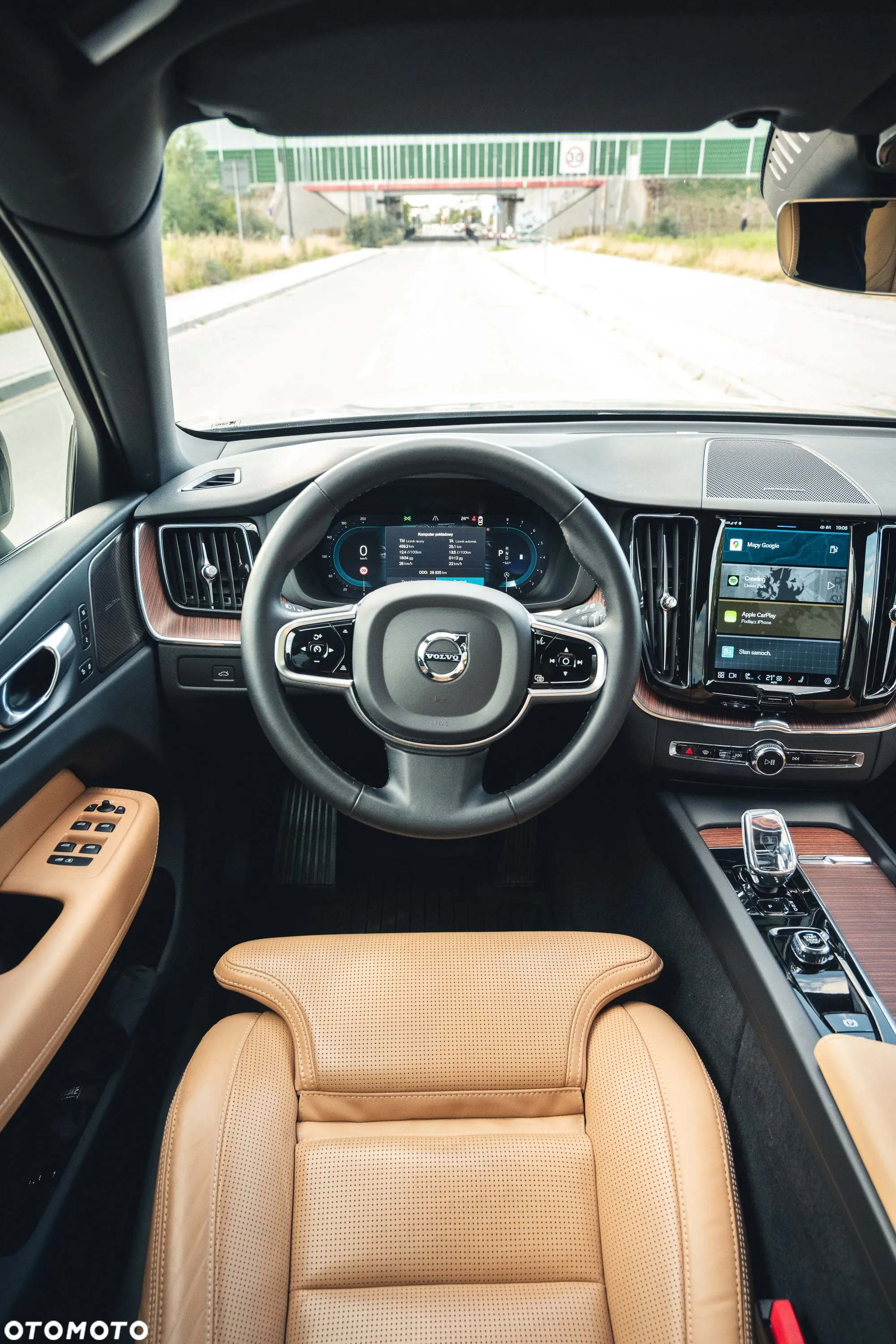 Volvo XC 60 B5 B AWD Plus Dark - 11