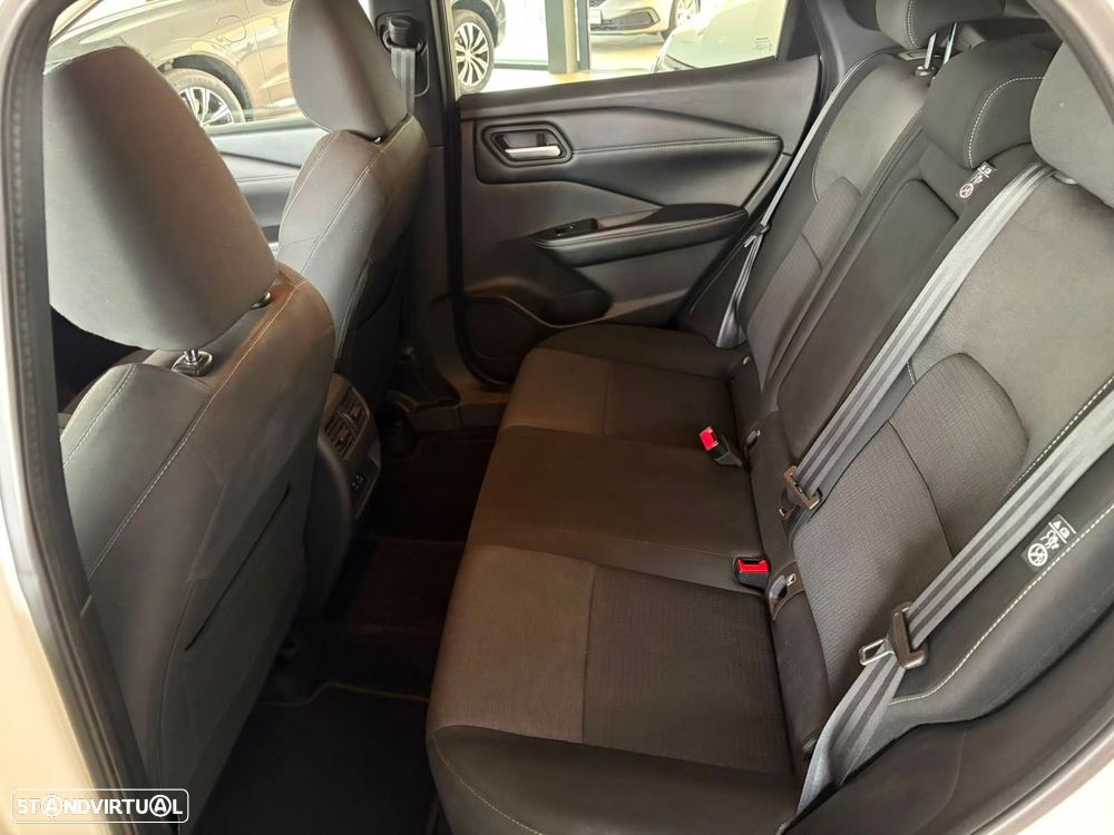 Nissan Qashqai 1.3 DIG-T N-Connecta - 9