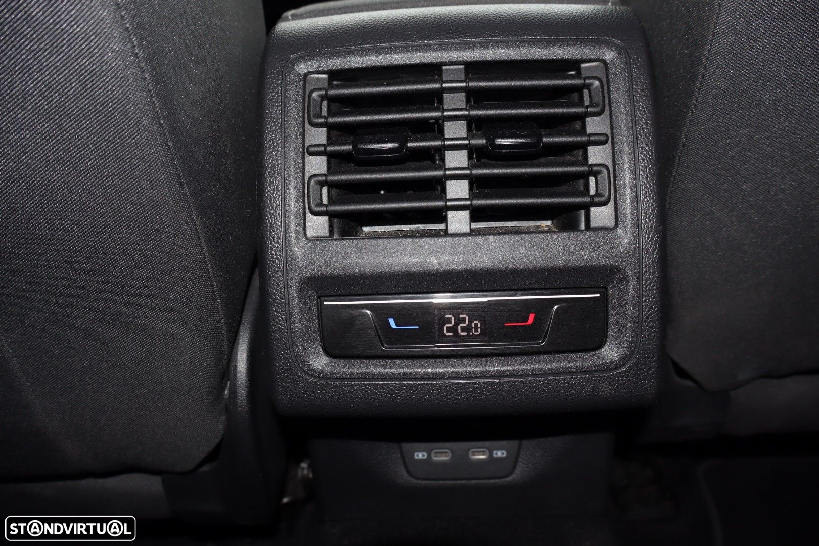 VW Golf Variant 2.0 TDi Conceptline - 11