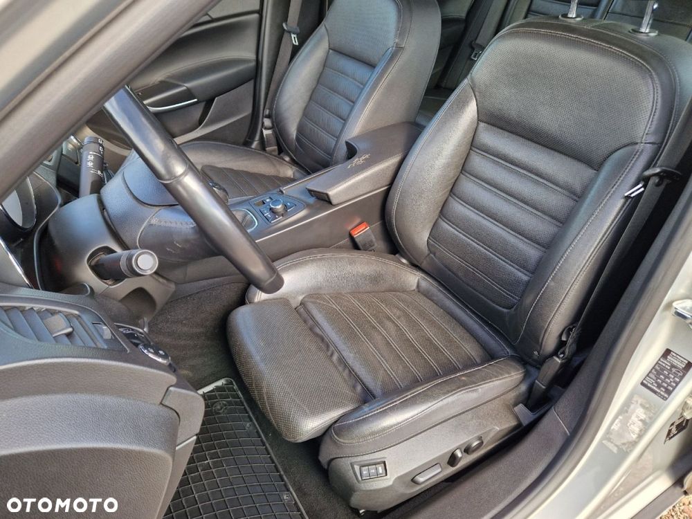 Opel Insignia 2.0 CDTI Cosmo - 12