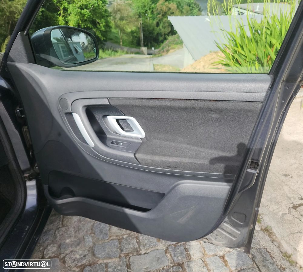 Skoda Fabia Break 1.2 Sport - 13