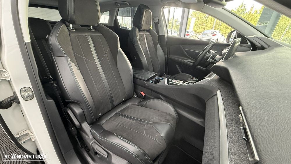 Peugeot 3008 1.2 PureTech Allure Grip Control EAT6 - 19