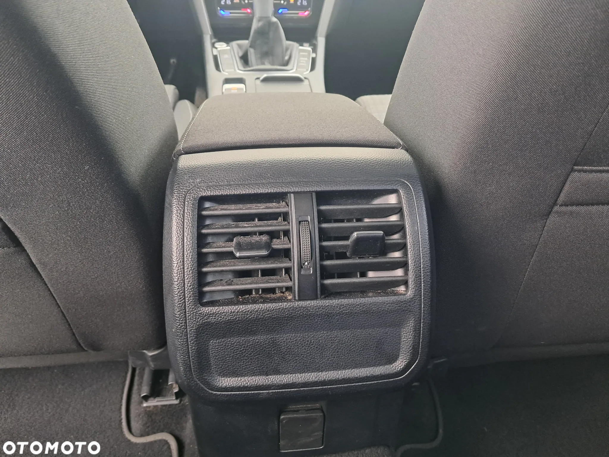 Volkswagen Passat 1.5 TSI EVO Business - 26
