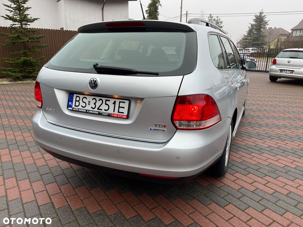 Volkswagen Golf 1.9 TDI DPF Trendline BlueMotion - 4